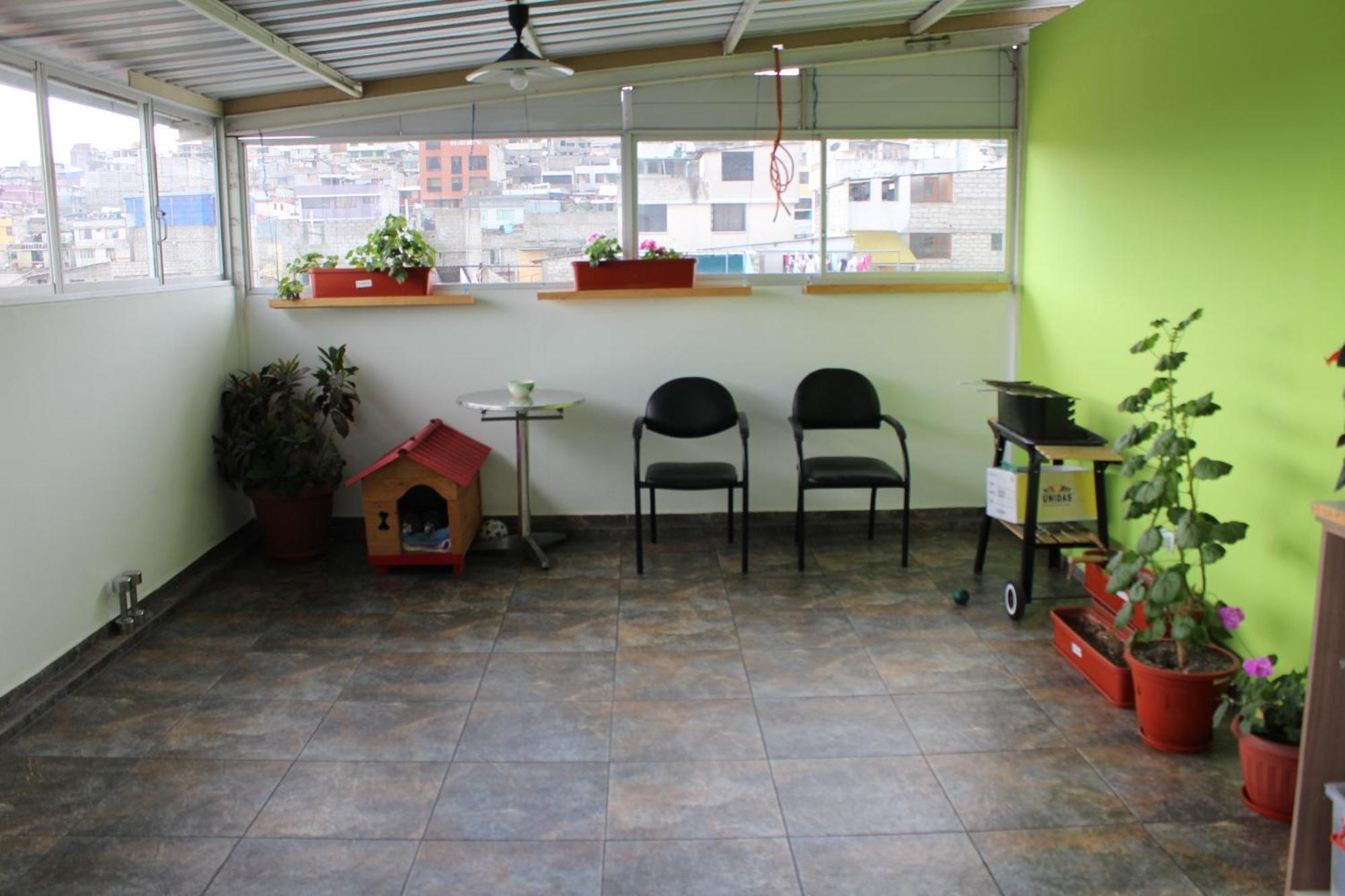 Julius Hostal, Desde Las 14 Horas Hasta 12 Del Mediodia Кито Экстерьер фото